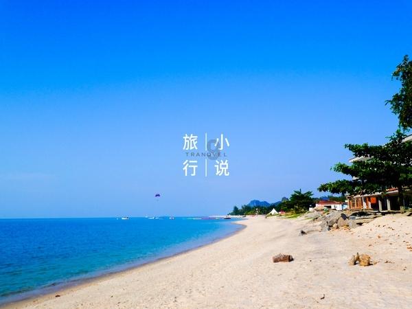 女孩清洁音乐室