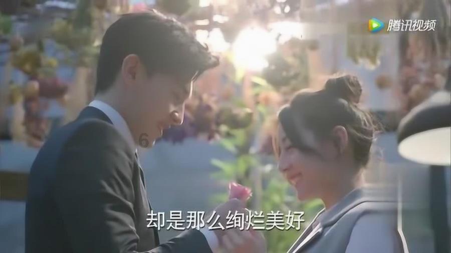 救援矮小的女孩